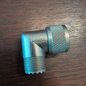 Amphenol Ug-646/u Uhf 90 Male To Female - Elbow