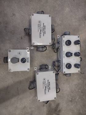 18745g-01 David Clark Lot U3816 U3805 2 U3801 Radio Interface Headset With Connections
