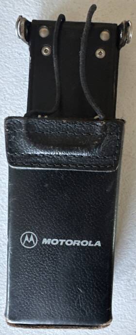 15do5687d30h Motorola Radio Pouch Black Leather Case Good Condition Vintage