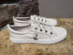 New Sperry Women's Size 6 Crest Vibe Off White Jacquard Sneakers STS88904. Fixed Price $29.99.