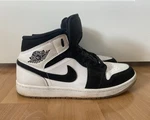 Nike Air Jordan 1 Mid Diamond Se Size 9 (no Box). Fixed Price $60.00.