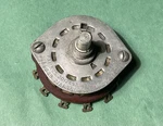 1940 Oak Rotary Wafer Switch. 2 Position On/off. Fixed Price $13.00.